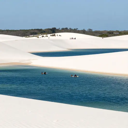 Descubra as 6 melhores praias nos Lençóis Maranhenses